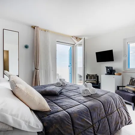 Altamarea Rooms - Luxury Seaview Suites-2